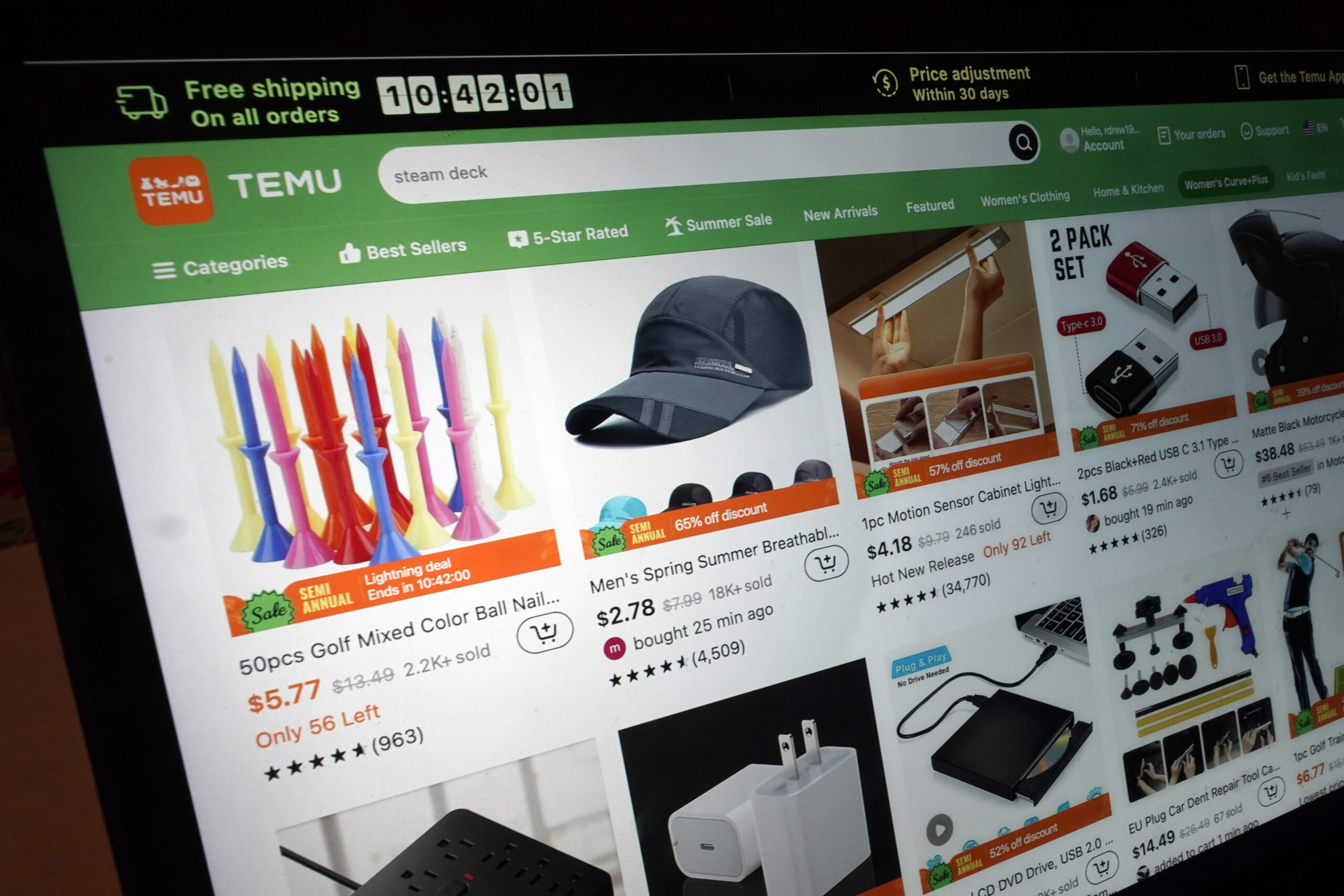 Temu: The dark side of discount shopping [Video]