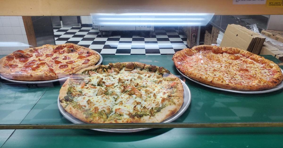 Endzone Pizza and Subs in Forest Lakes closes [Video]