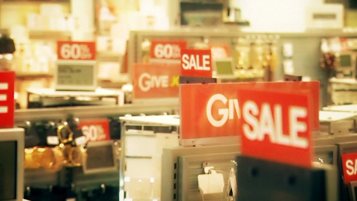 FBI warns public of holiday-related scams targeting shoppers, donors  NBC Bay Area [Video]