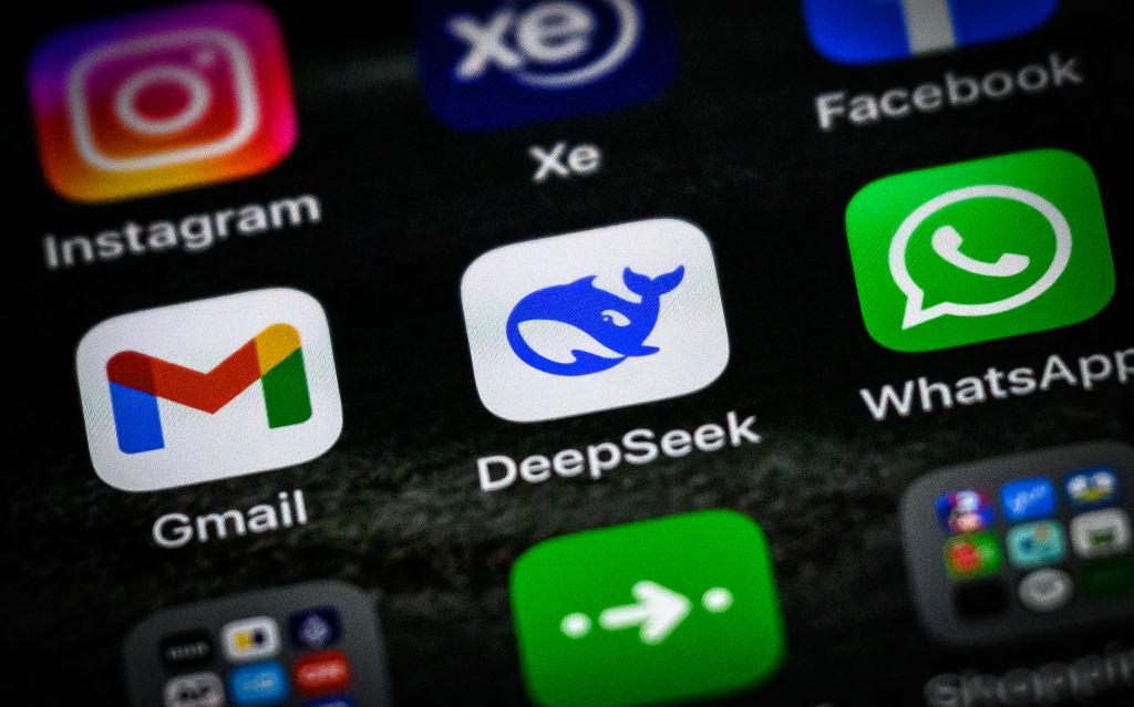 What Is DeepSeek? Chinese AI App Shaking Up the Stock Market [Video]