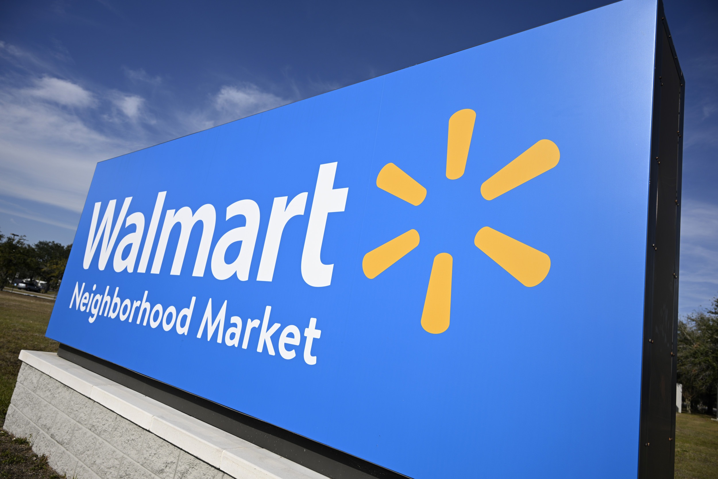 Walmart to Cut Hundreds of Jobs: What to Know [Video]